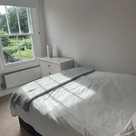 3 Bed Home Near Cathedral Lincoln Exterior photo