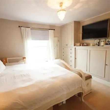 3 Bed Home Near Cathedral Lincoln Exterior photo